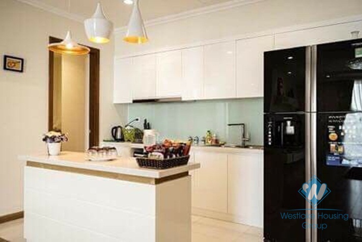 Nice 3 bedrooms apartment for rent in Vincom Nguyen Chi Thanh, Dong Da, Hanoi